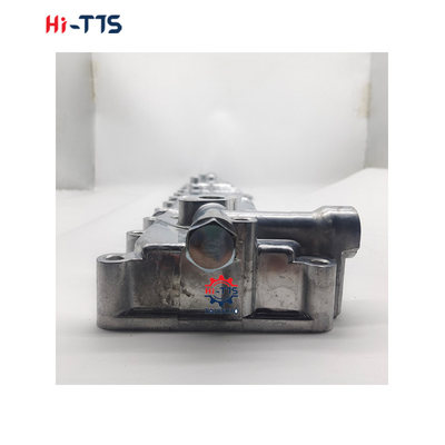 1112810281 1112810370 غطاء البرد الزيتي لـ 6BD1 6BG1 أجزاء محرك Isuzu