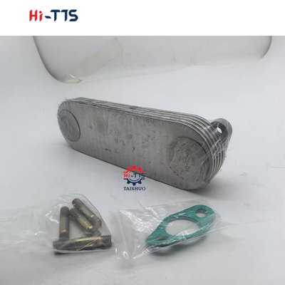 ME017230 ME013360 غطاء برودة الزيت لـ 4D32 4D34 أجزاء إصلاح محركات Mitsubishi